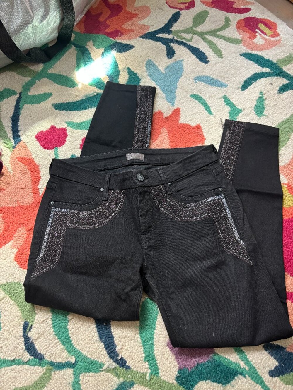 MOTHER denim Black skinny ankle jeans with silver embroidered accents size 28